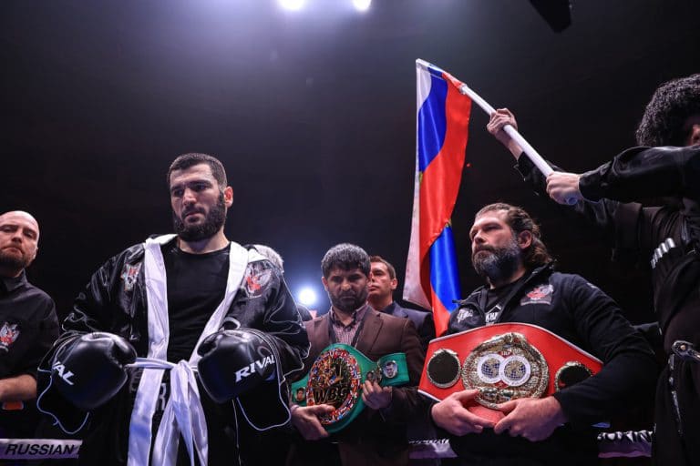 Canelo Alvarez vs. Artur Beterbiev targeted for 2022 at 175