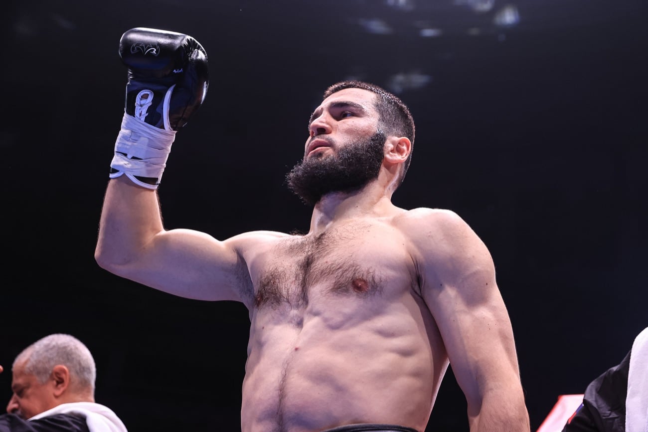 Canelo intrigued by Beterbiev fight