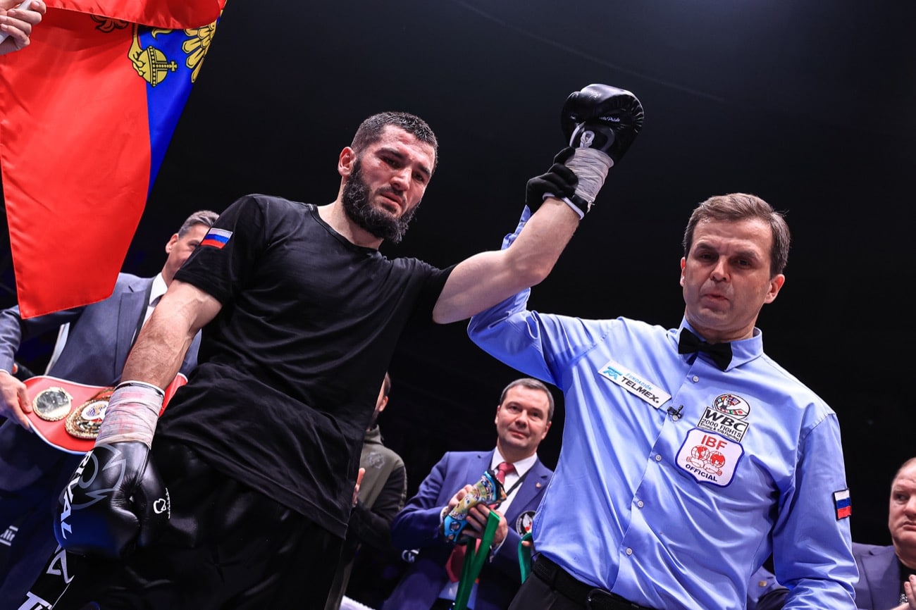 Artur Beterbiev, Marcus Browne boxing image / photo