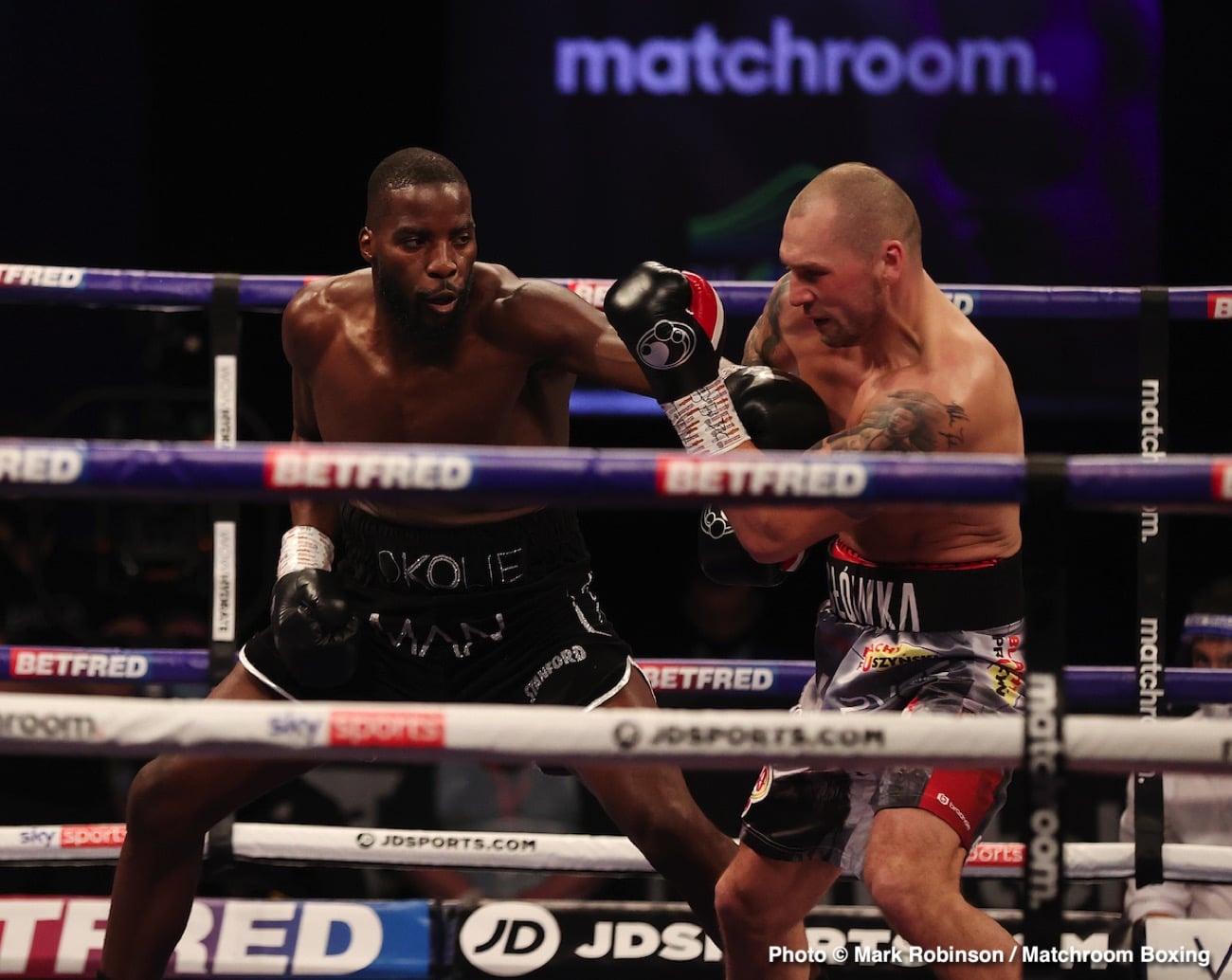 Photos: Okolie stops Glowacki in 6th to win WBO cruiserweight crown