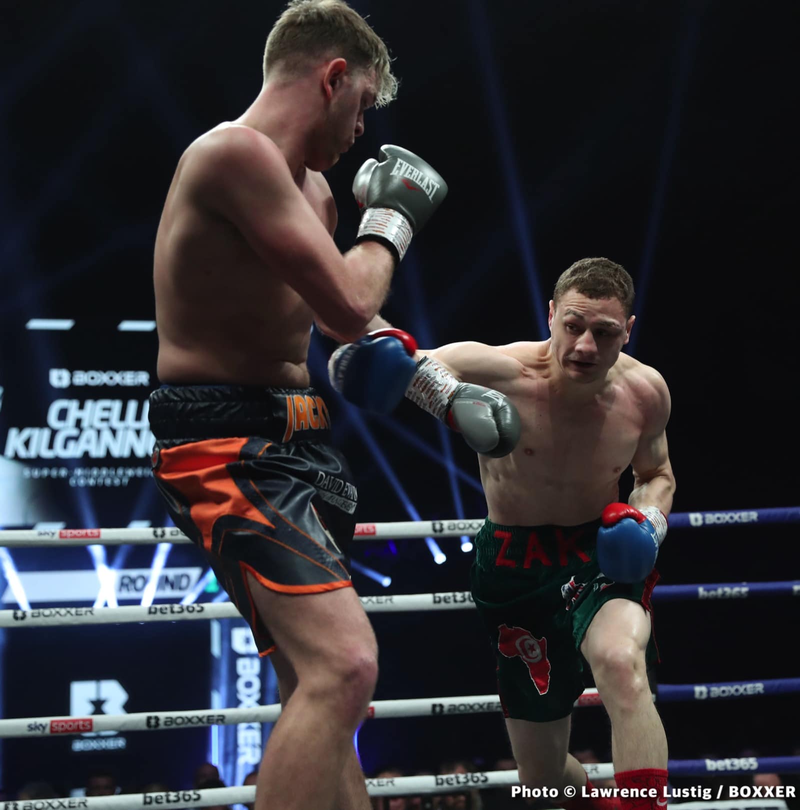 Photos: Savannah Marshall Knocks Out Hermans In Newcastle