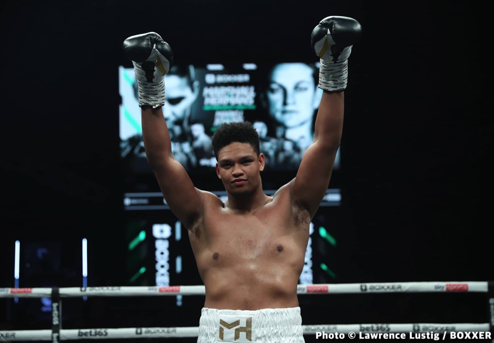 Photos: Savannah Marshall Knocks Out Hermans In Newcastle