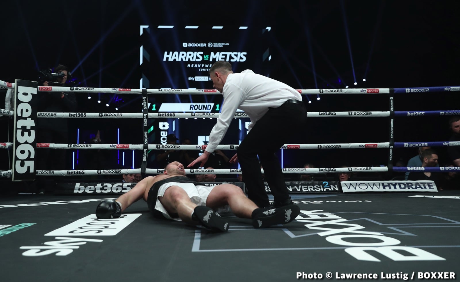 Photos: Savannah Marshall Knocks Out Hermans In Newcastle