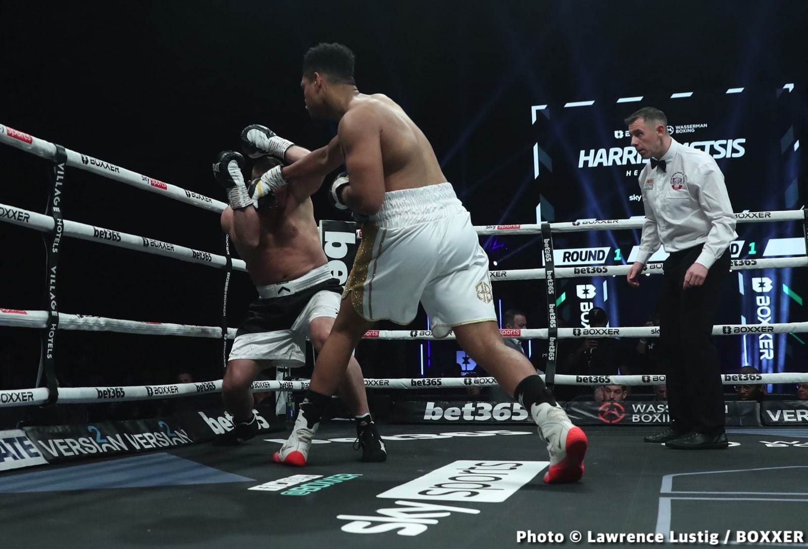 Photos: Savannah Marshall Knocks Out Hermans In Newcastle