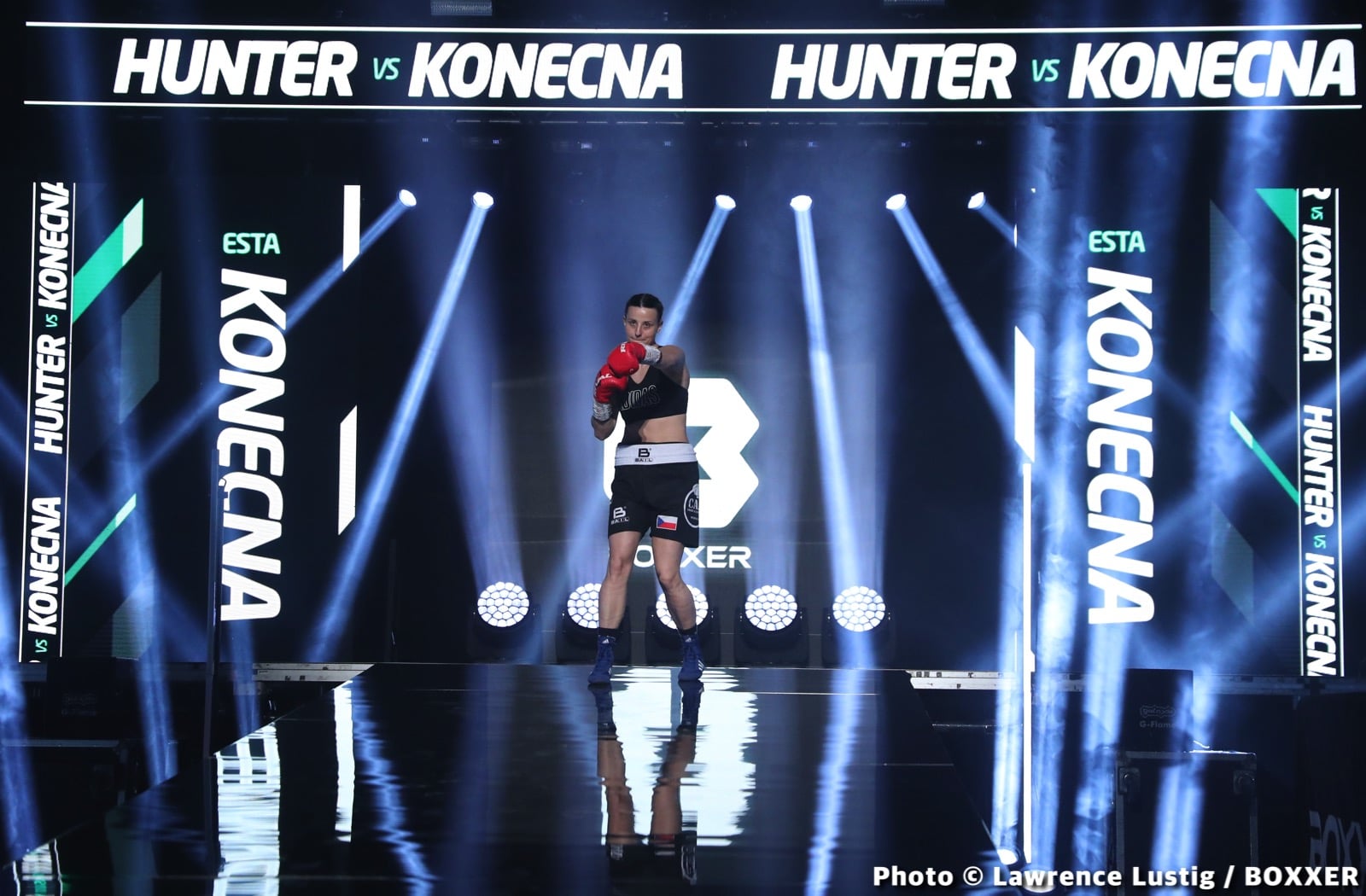 Photos: Savannah Marshall Knocks Out Hermans In Newcastle
