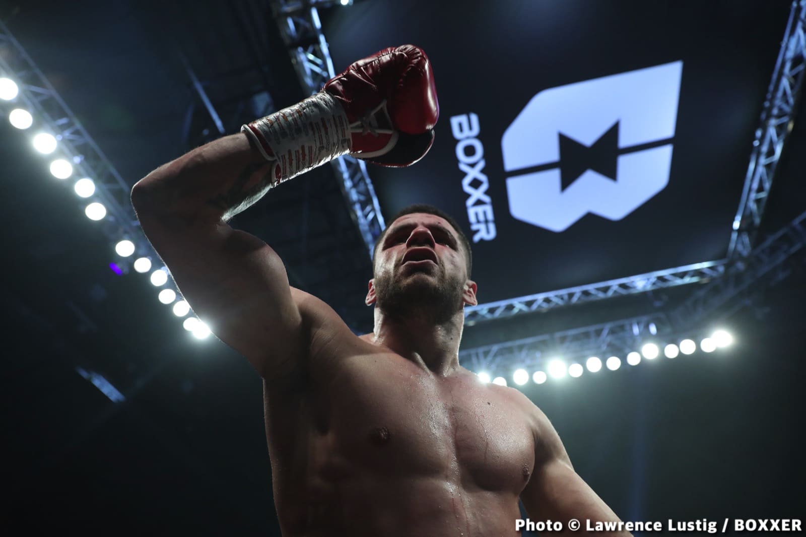 Photos: Savannah Marshall Knocks Out Hermans In Newcastle