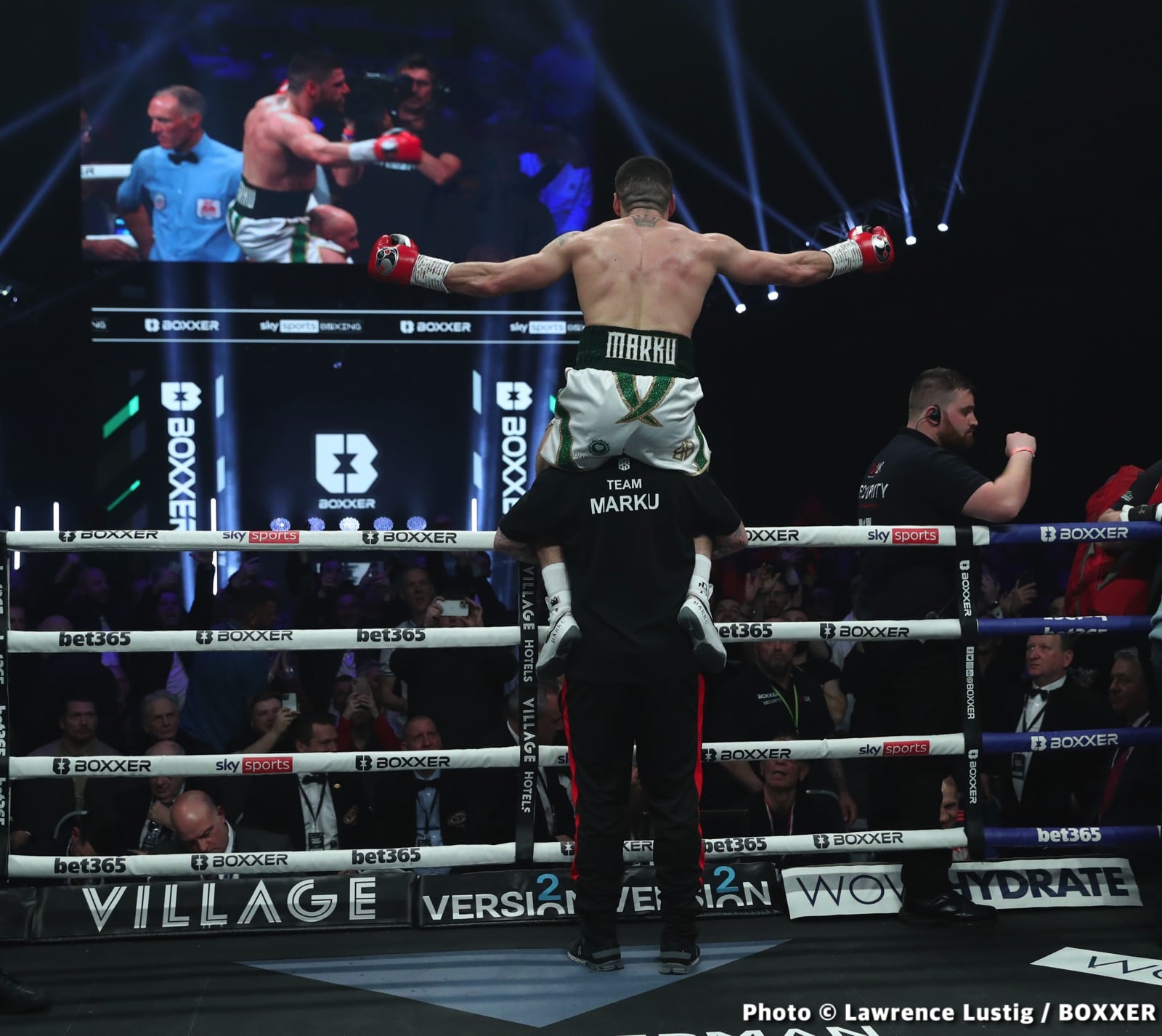 Photos: Savannah Marshall Knocks Out Hermans In Newcastle