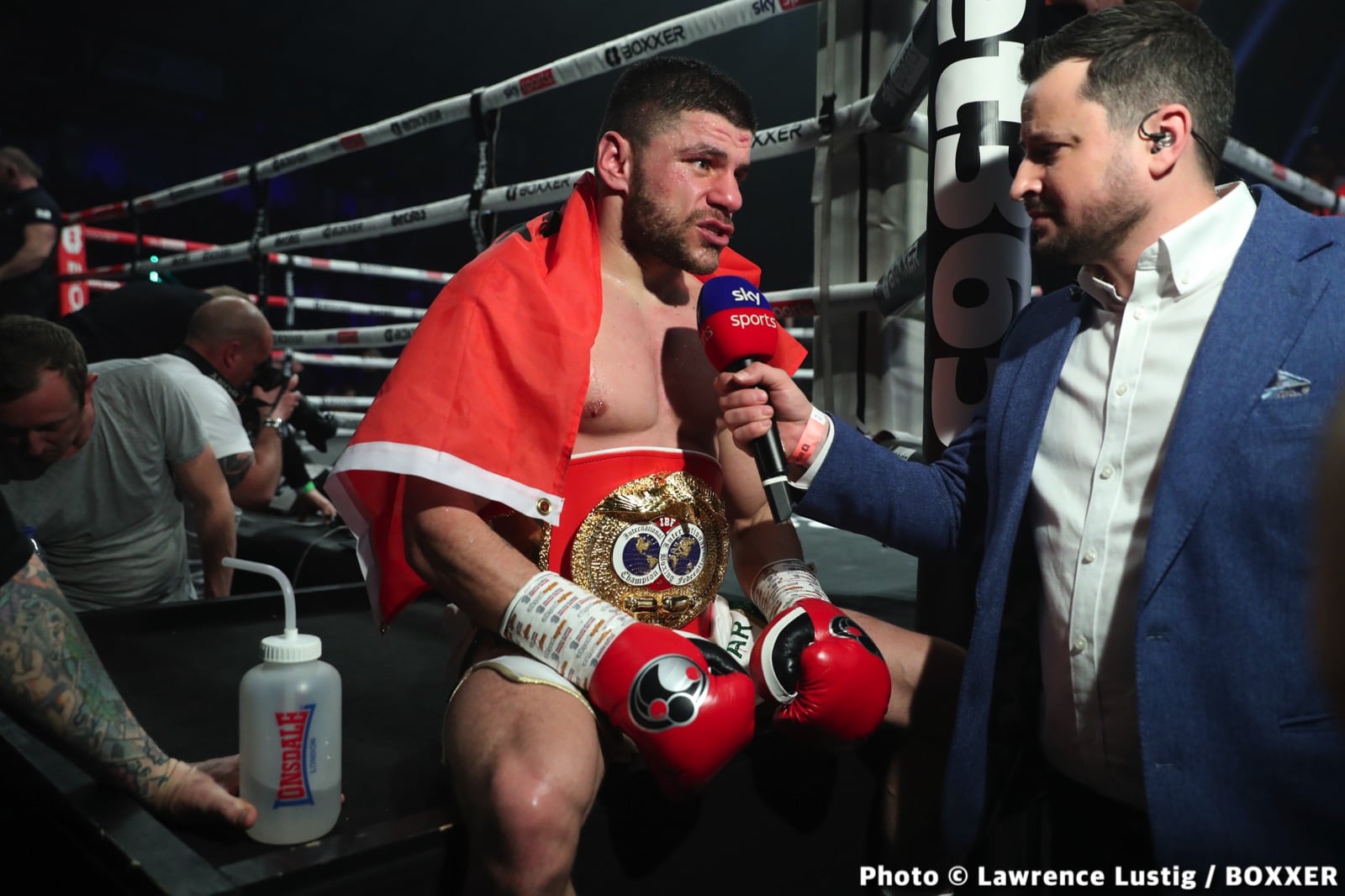 Photos: Savannah Marshall Knocks Out Hermans In Newcastle
