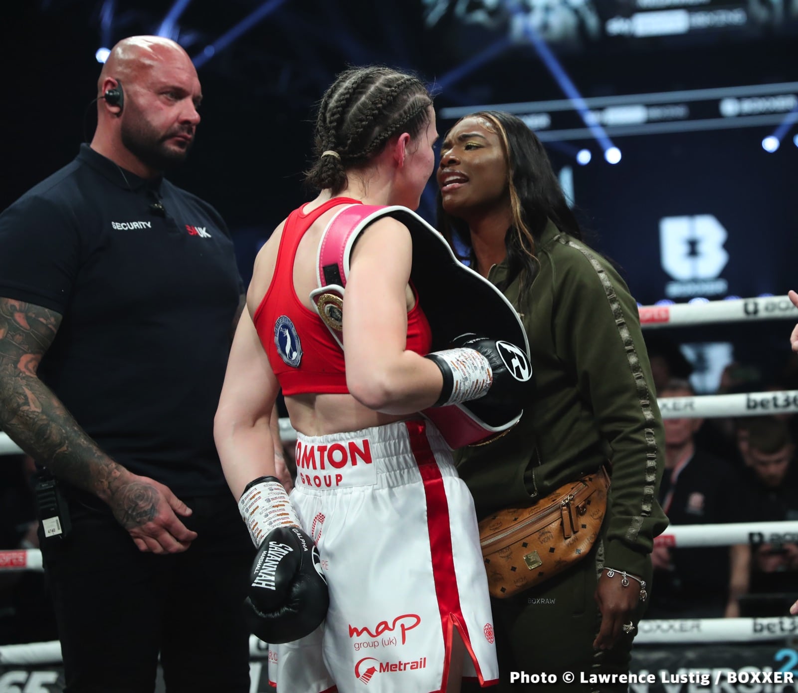 Photos: Savannah Marshall Knocks Out Hermans In Newcastle
