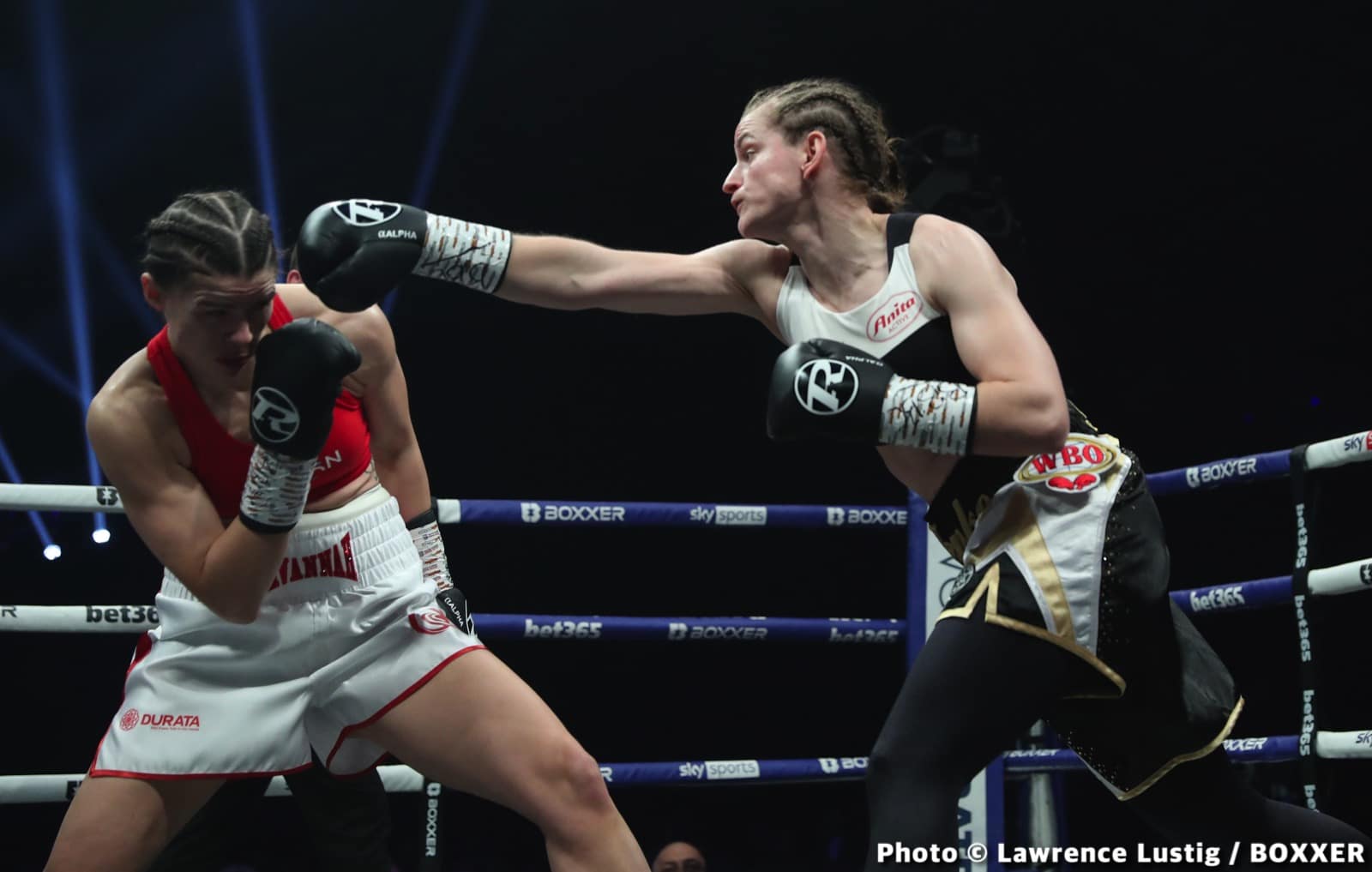 Photos: Savannah Marshall Knocks Out Hermans In Newcastle