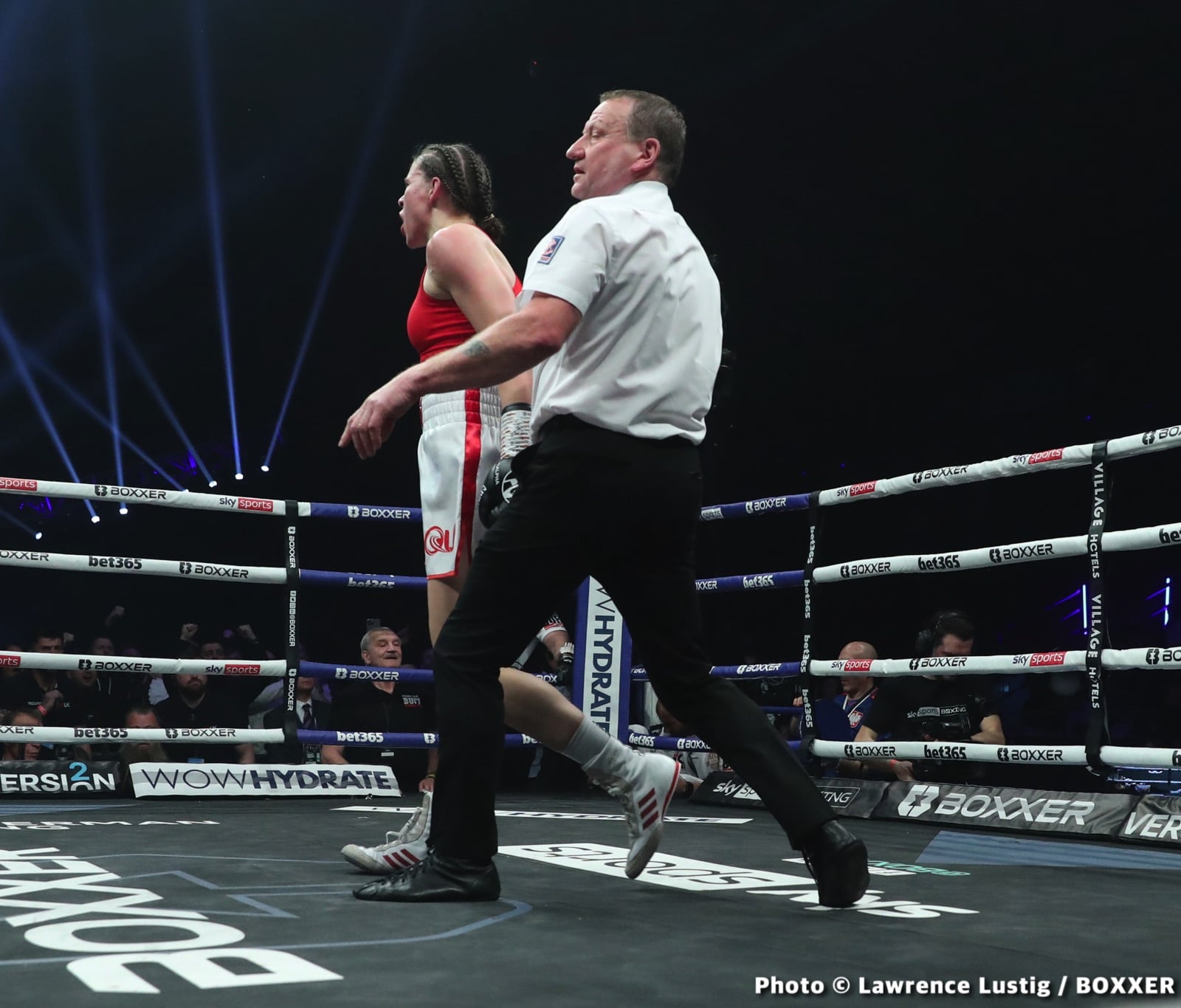 Photos: Savannah Marshall Knocks Out Hermans In Newcastle