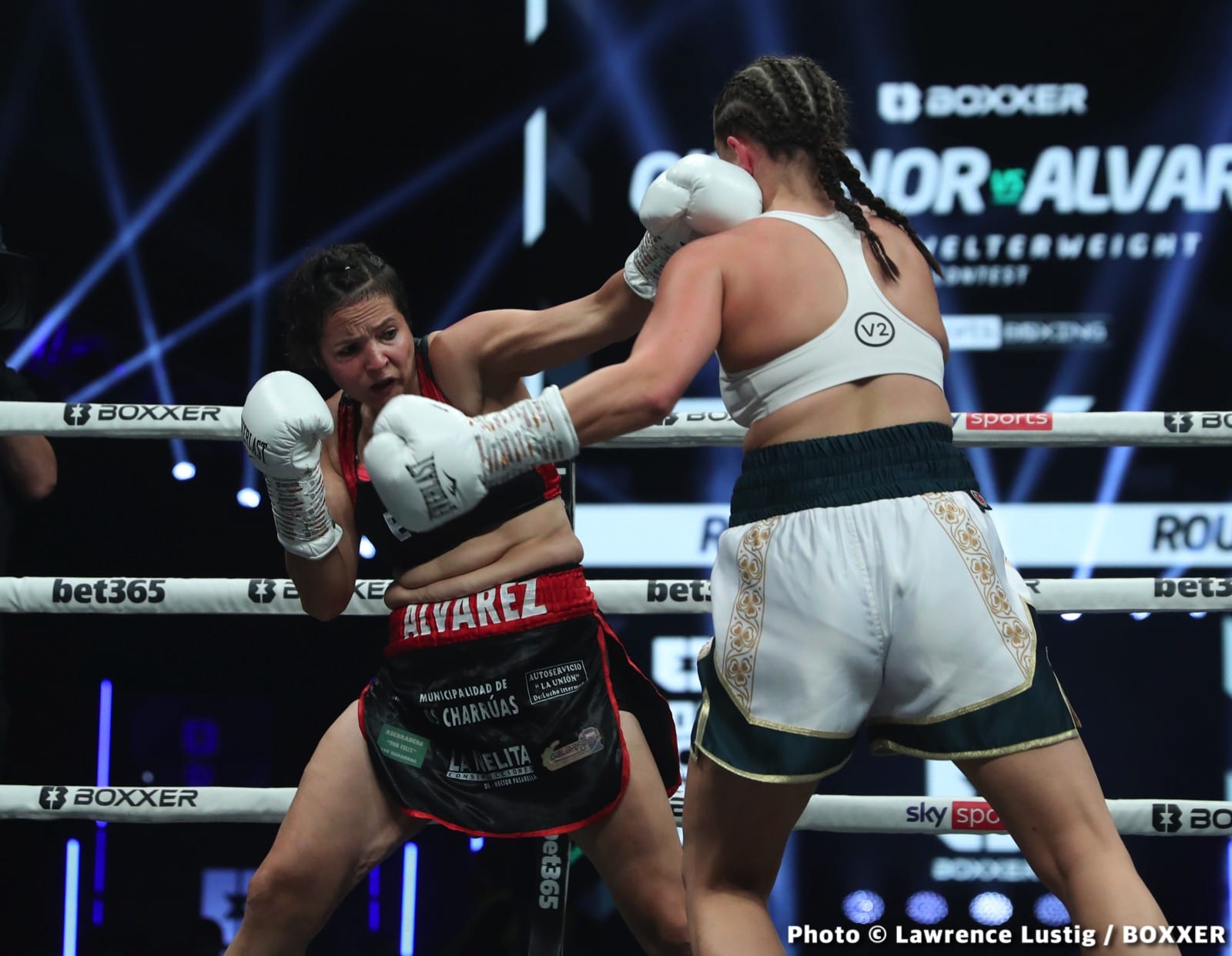 Photos: Savannah Marshall Knocks Out Hermans In Newcastle