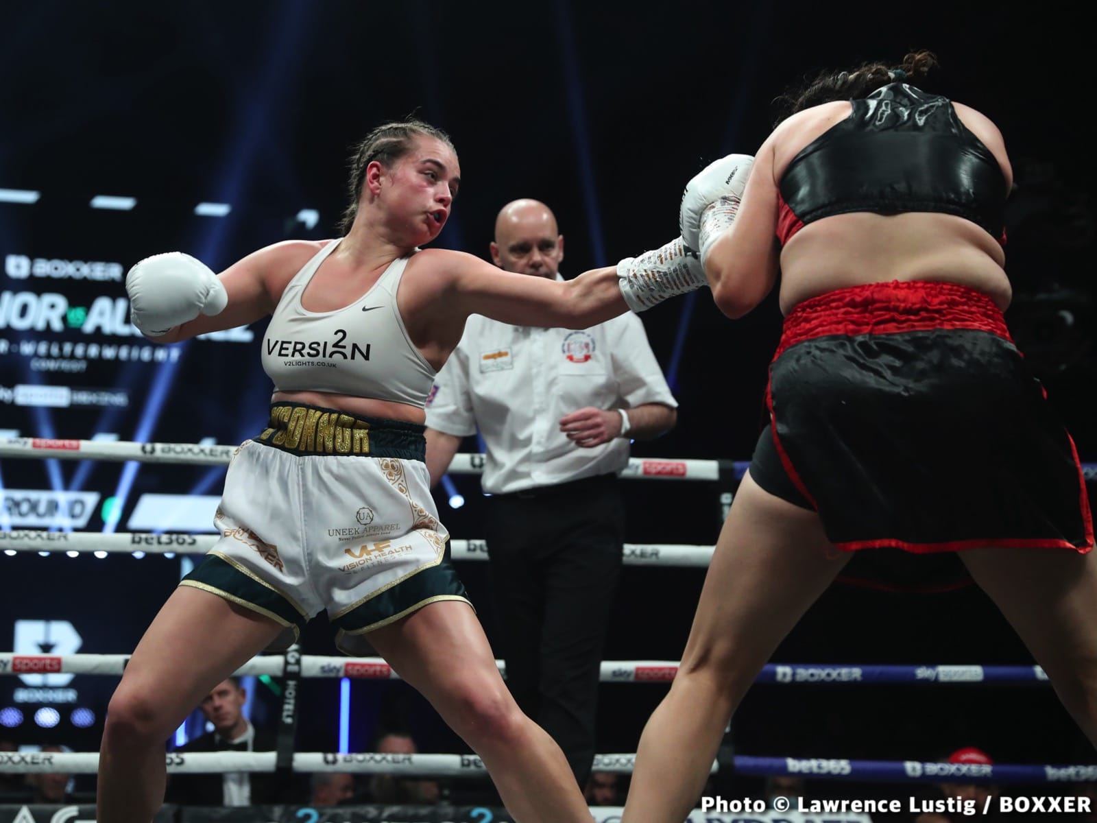 Photos: Savannah Marshall Knocks Out Hermans In Newcastle