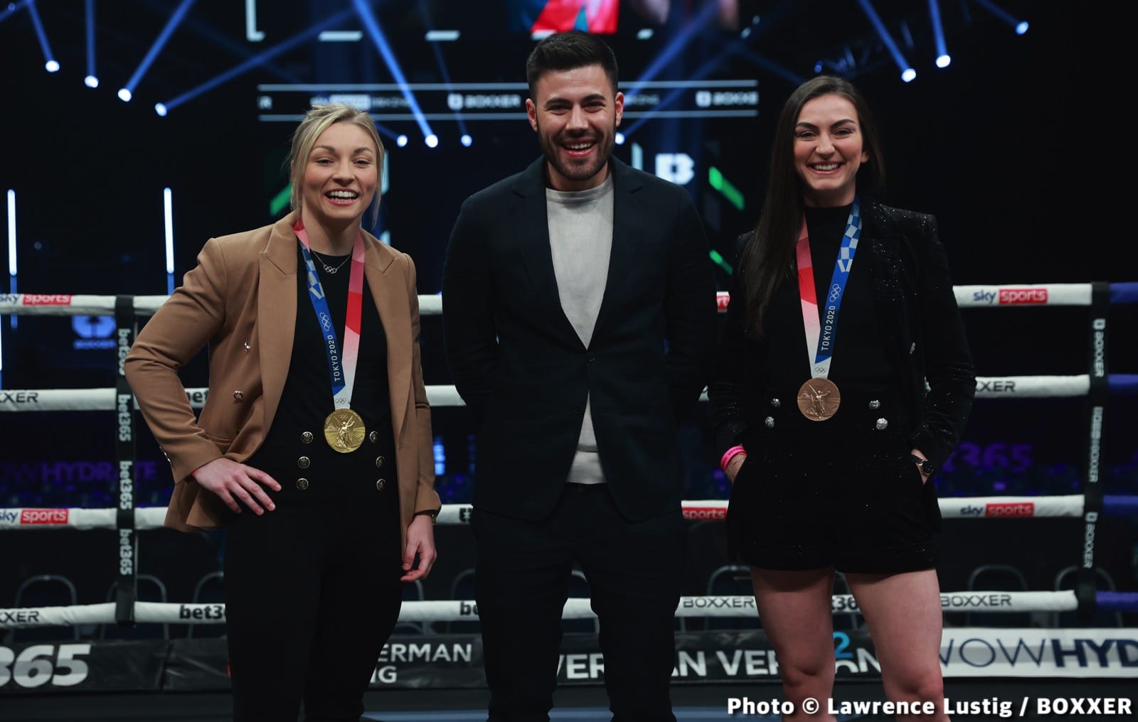 Photos: Savannah Marshall Knocks Out Hermans In Newcastle
