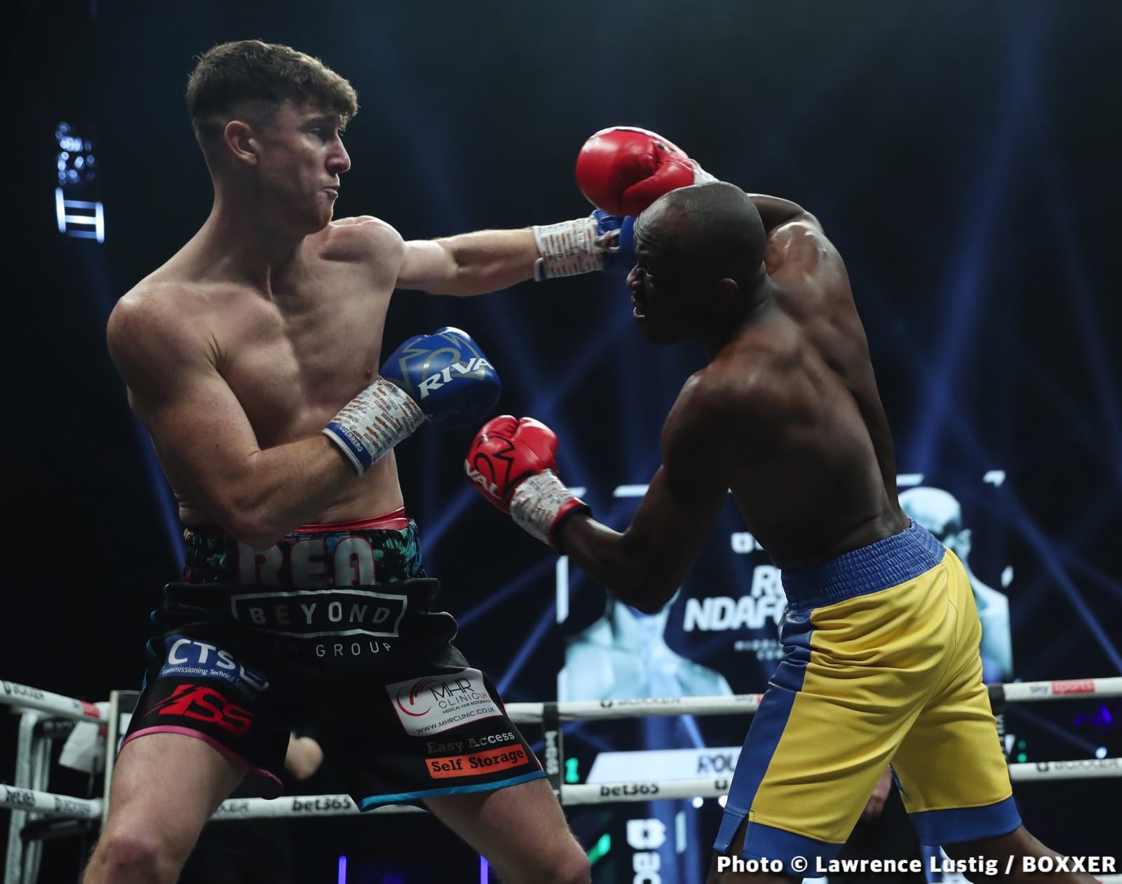 Photos: Savannah Marshall Knocks Out Hermans In Newcastle