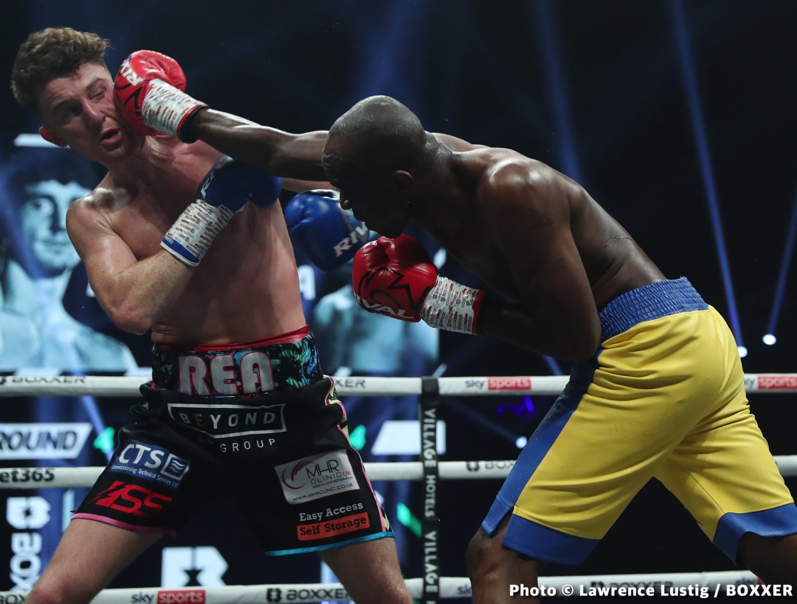 Photos: Savannah Marshall Knocks Out Hermans In Newcastle