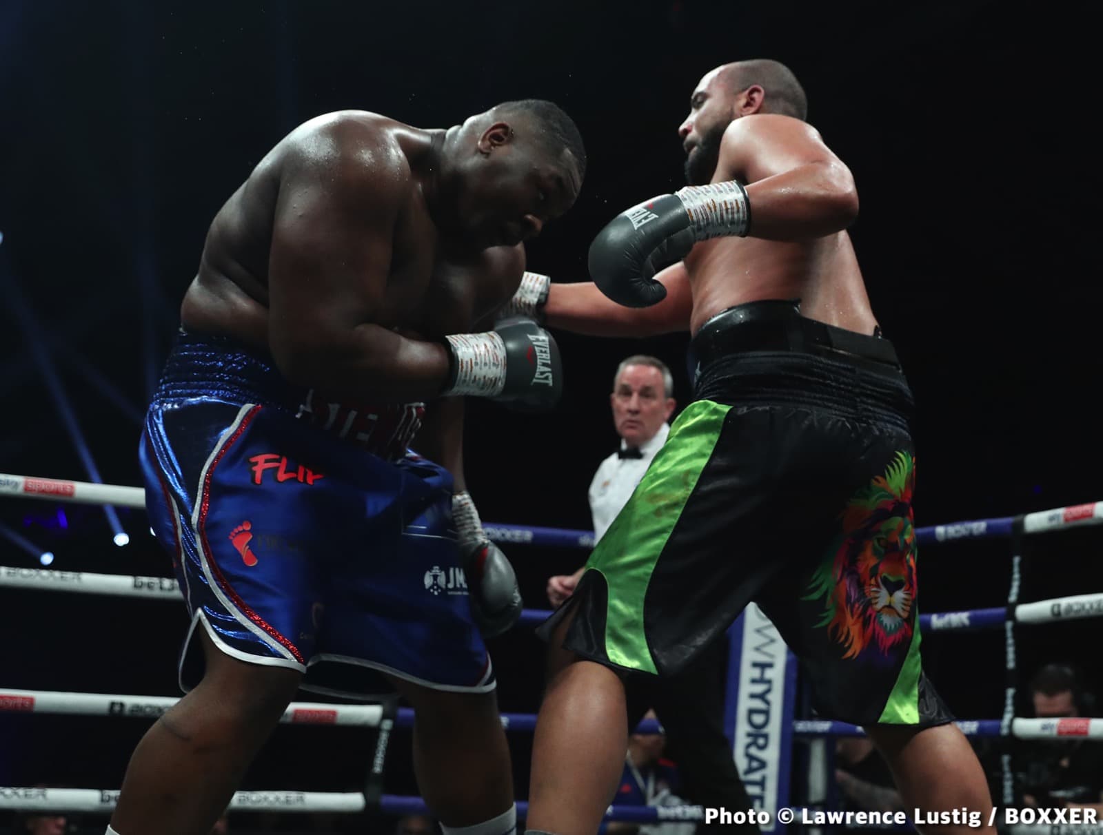 Photos: Savannah Marshall Knocks Out Hermans In Newcastle