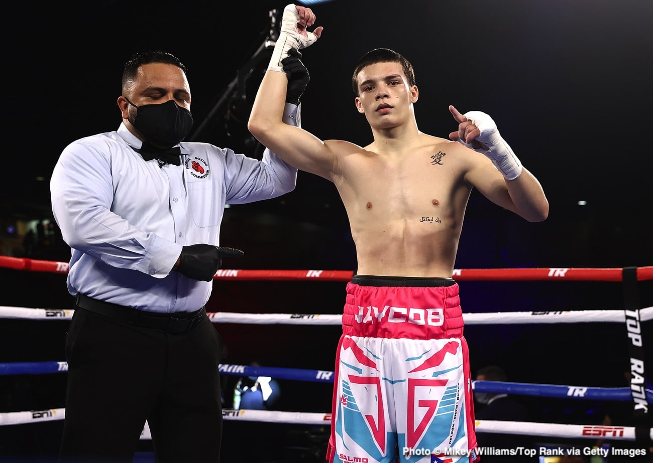 Emanuel Navarrete stops Diaz - Boxing Results