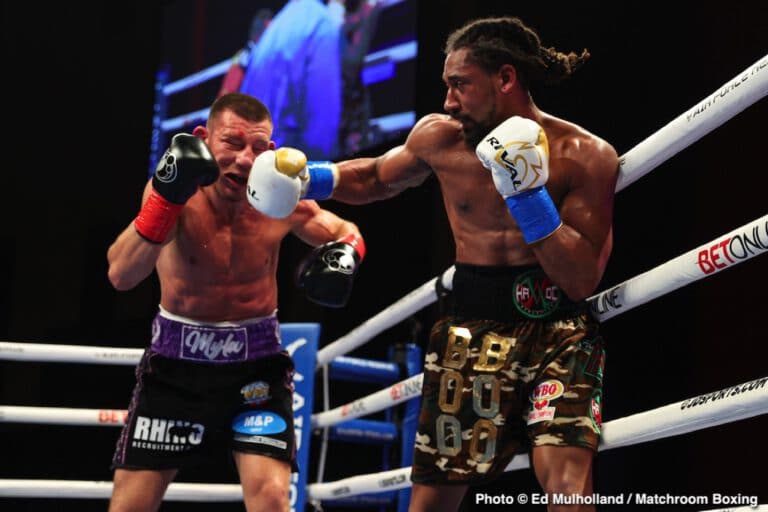 Demetrius Andrade gives Saunders advice how to beat Canelo