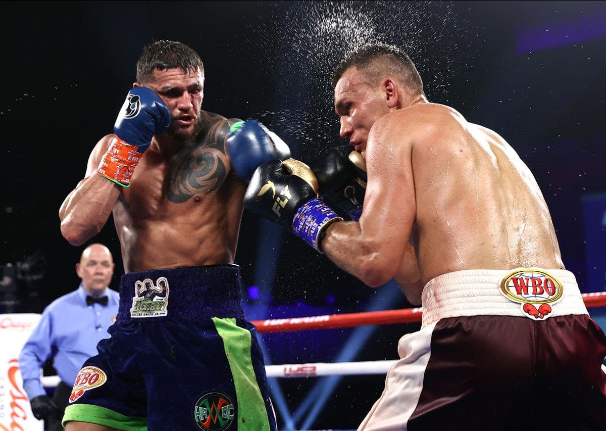 Smith Jr Beats Vlasov To Win WBO 175-Lb Belt