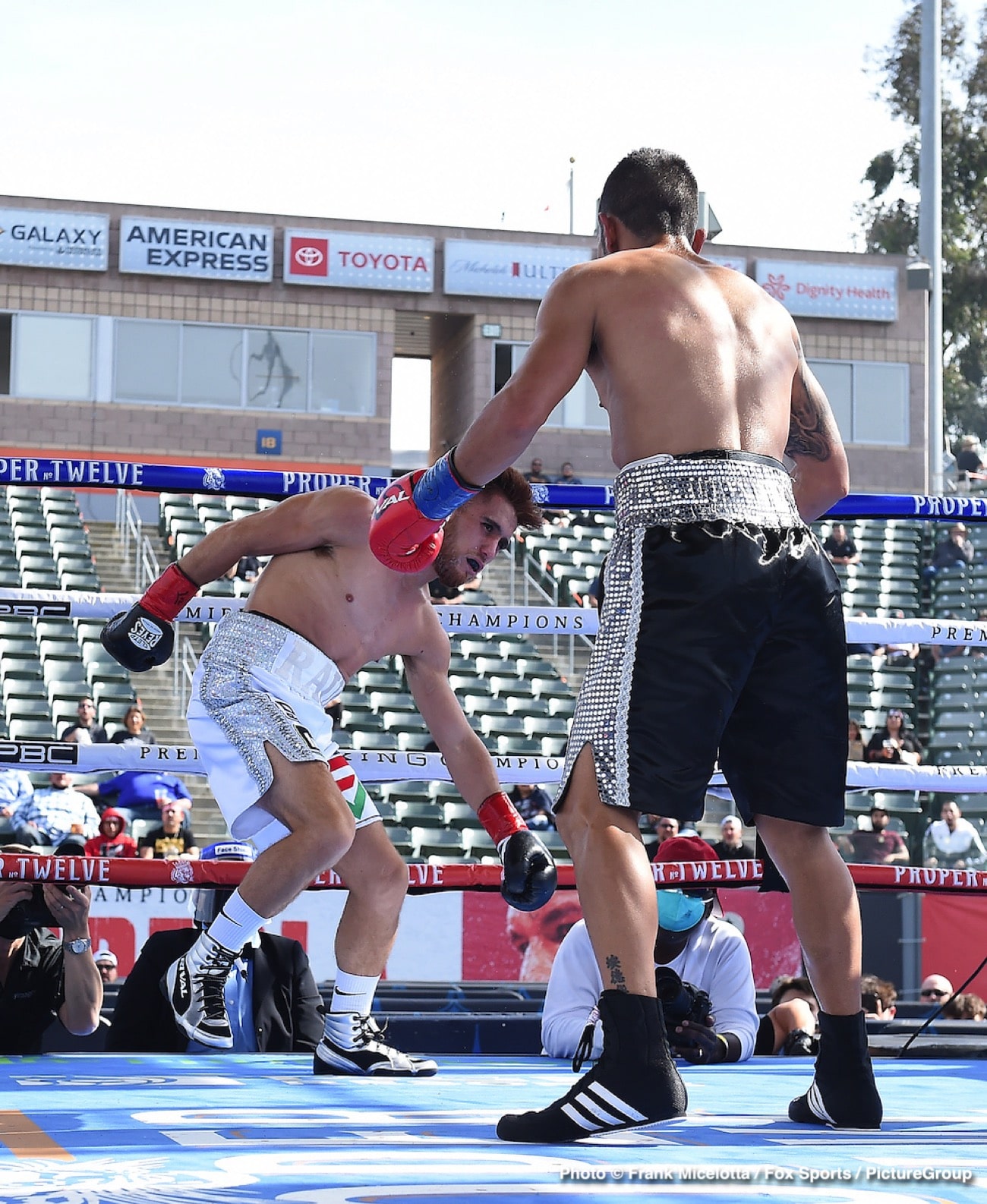 Andy Ruiz Jr vs. Chris Arreola - Live Boxing Results from Carson, Ca