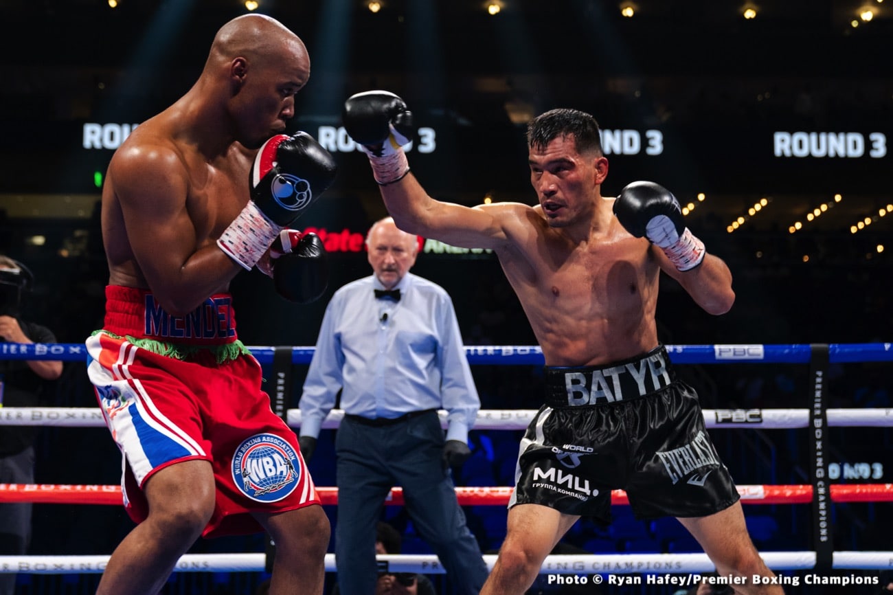 Photos: Gervonta Davis dethrones Mario Barrios in eleven