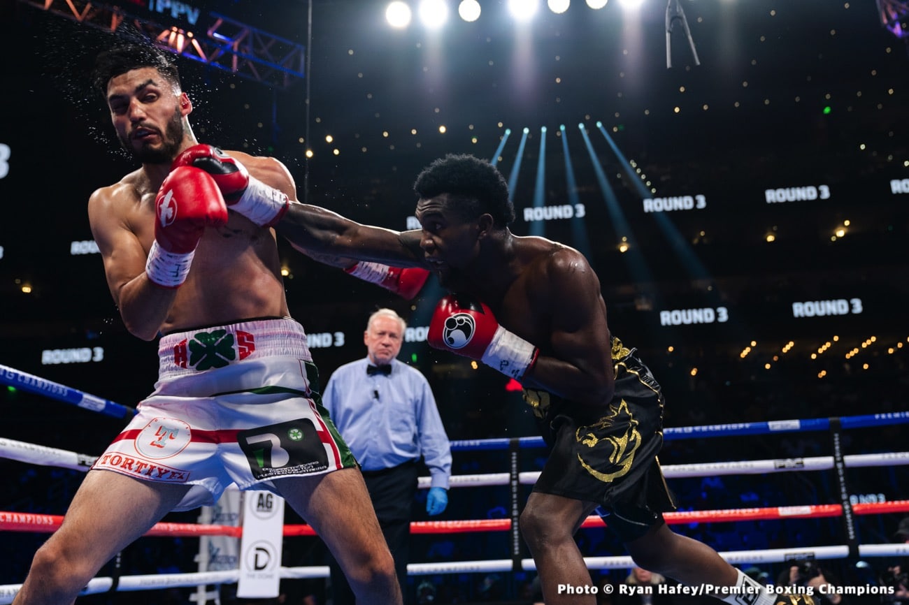 Photos: Gervonta Davis dethrones Mario Barrios in eleven
