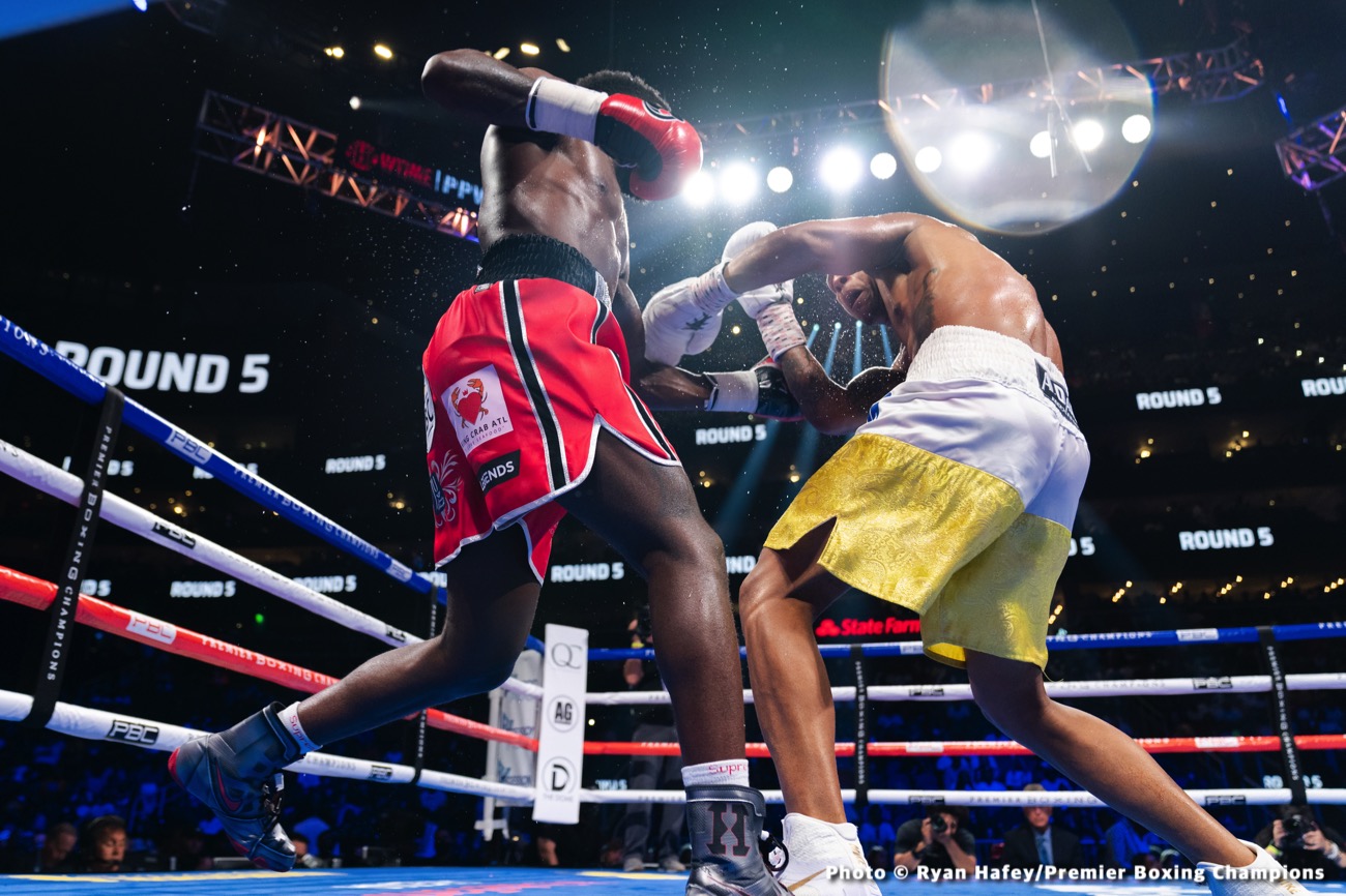 Photos: Gervonta Davis dethrones Mario Barrios in eleven