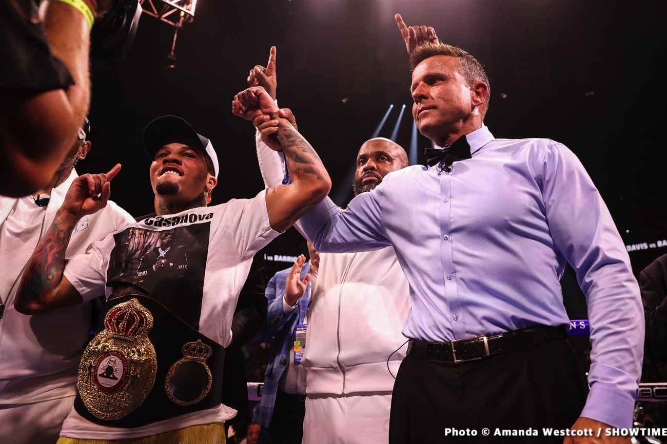 Floyd Mayweather's Inspirational Job In The Corner Sees Tank Davis Get The KO