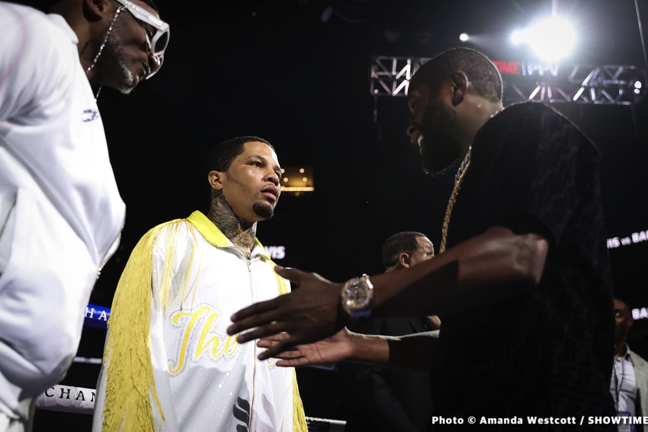 Floyd Mayweather's Inspirational Job In The Corner Sees Tank Davis Get The KO