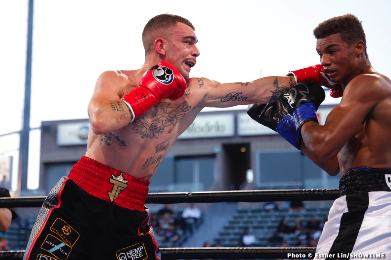 Photos: Chris Colbert Remains Unbeaten