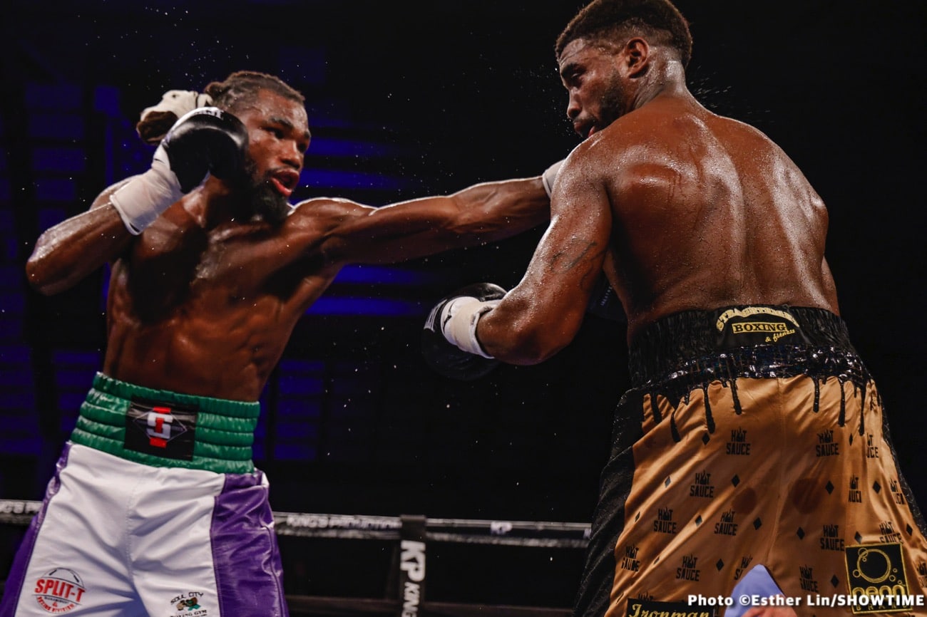 Isaiah Steen Scores Close Unanimous Decision Win Against Kalvin Henderson