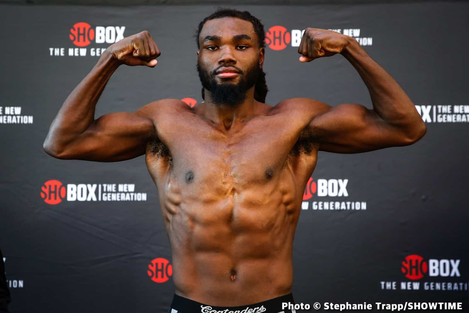 Sena Agbeko Upsets Top Prospect Isaiah Steen - Boxing Results