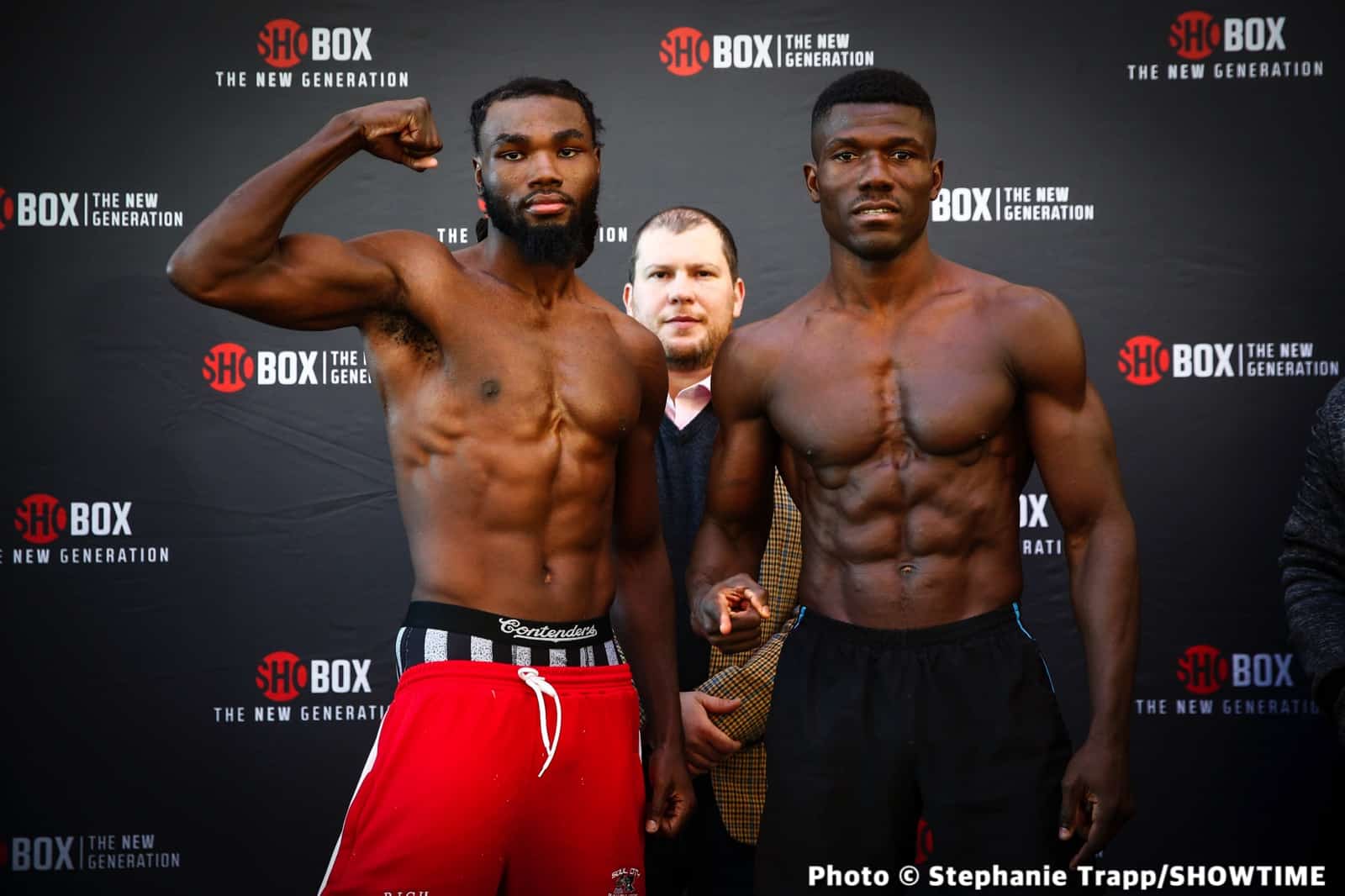 Sena Agbeko Upsets Top Prospect Isaiah Steen - Boxing Results