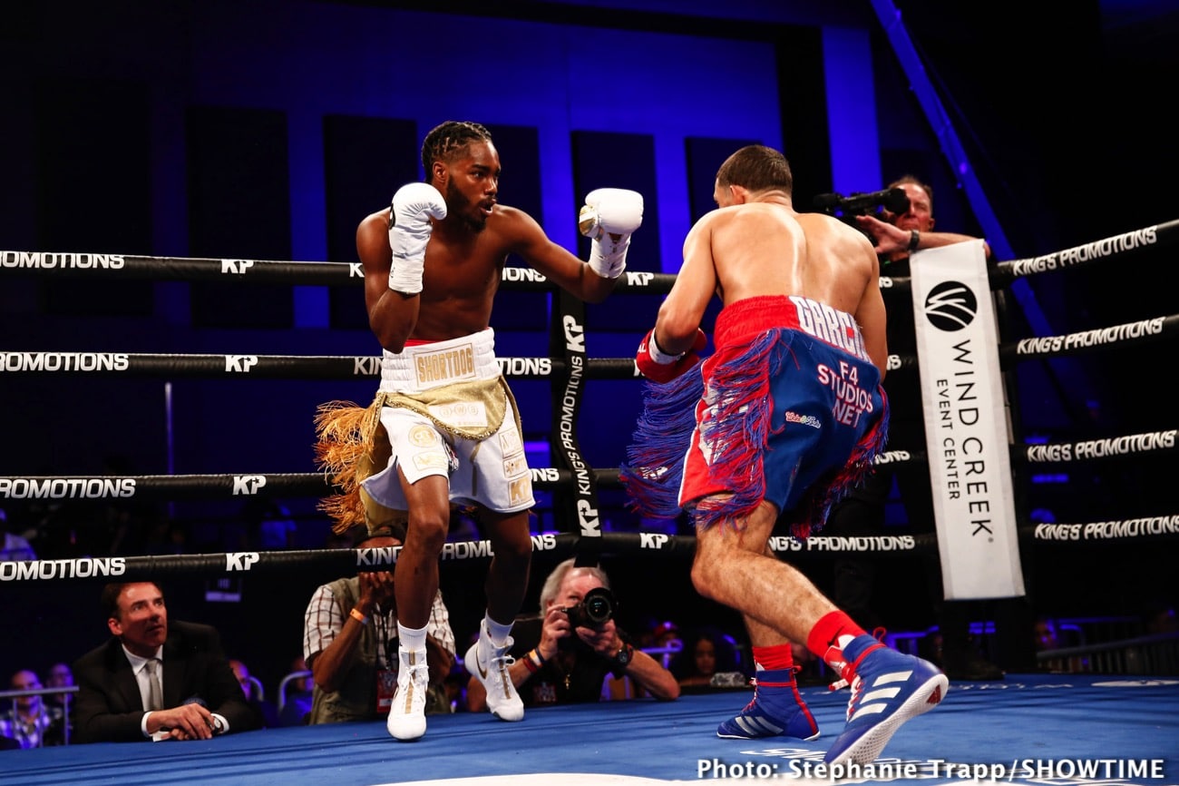 Boxing photo: Jordan White image Jordan White KOs Eridson Garcia - Boxing Results
