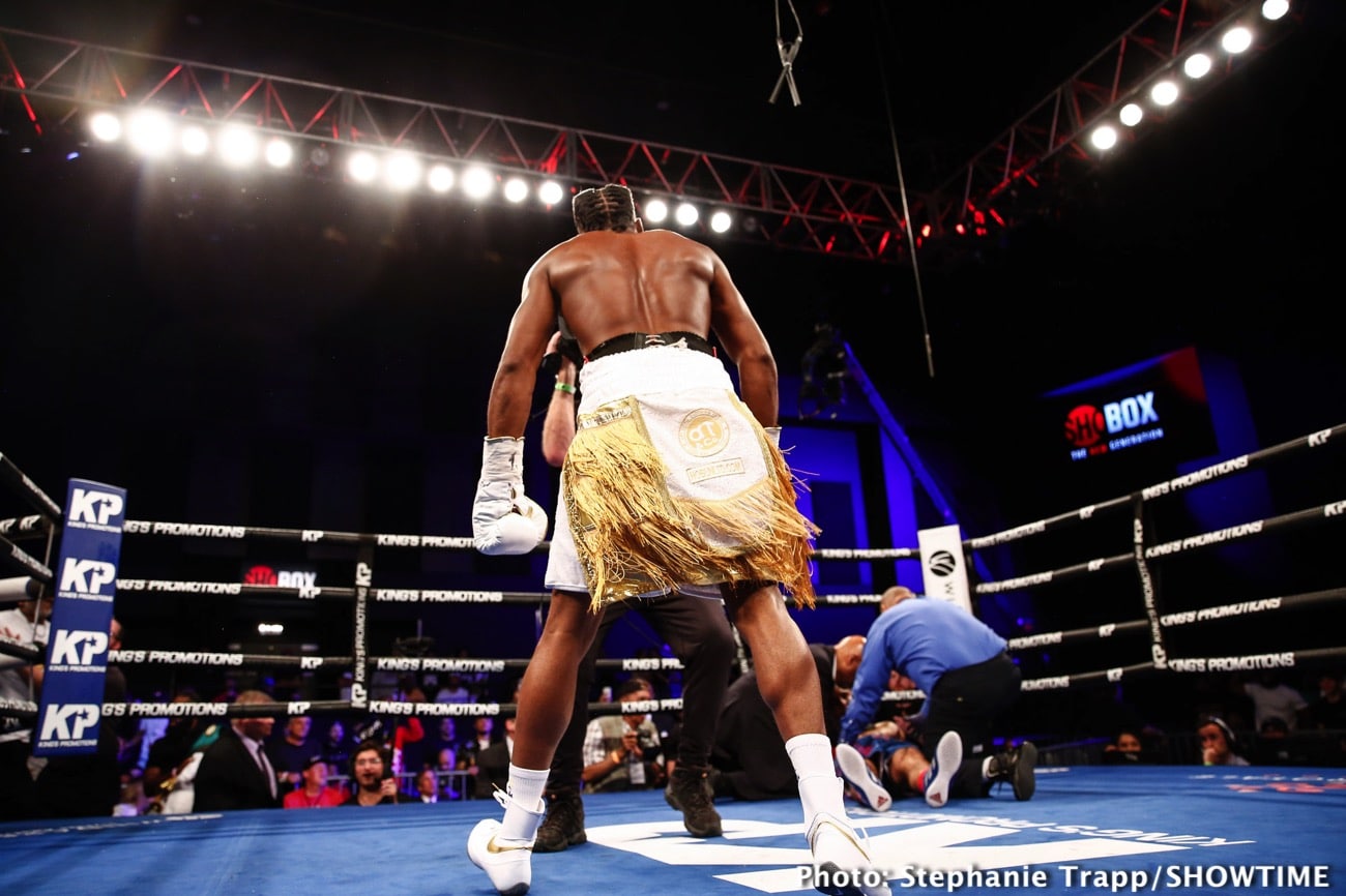 Boxing photo: Jordan White image Jordan White KOs Eridson Garcia - Boxing Results