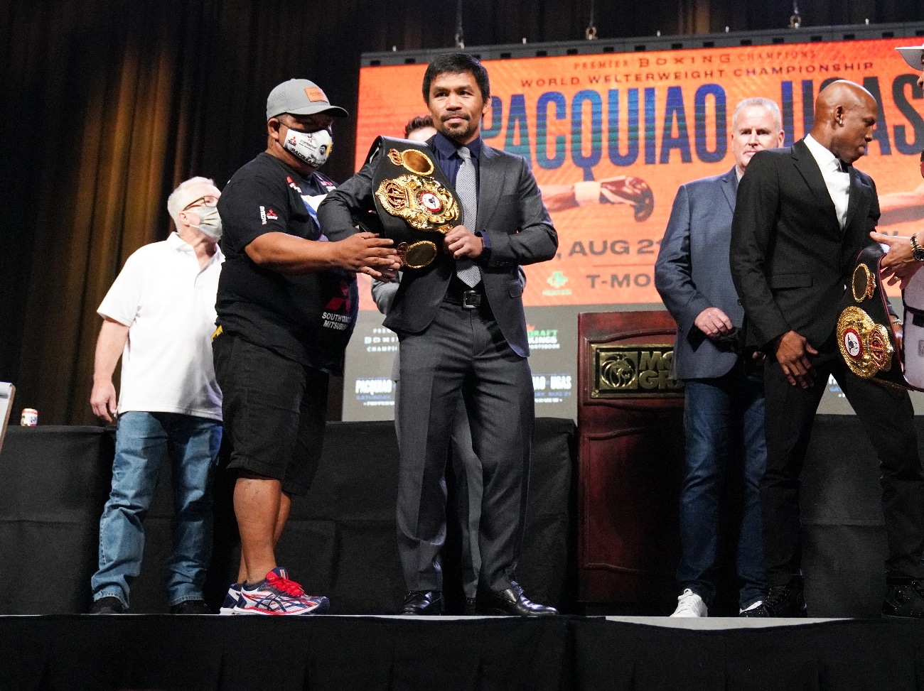 Pacquiao reacts to Errol Spence fake injury conspiracy theorists