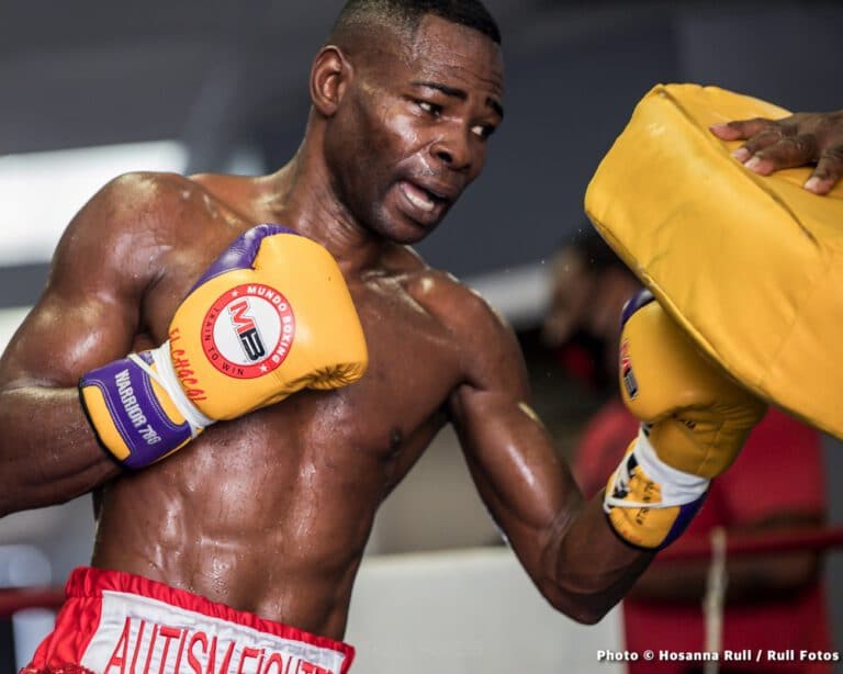 Trainer Virgil Hunter: “Rigondeaux Fought Lomachenko, He Dared To Take The Opportunity, With No Catchweight”