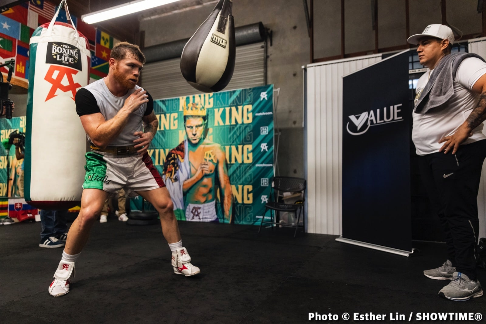 David Benavidez makes Canelo vs. Plant prediction