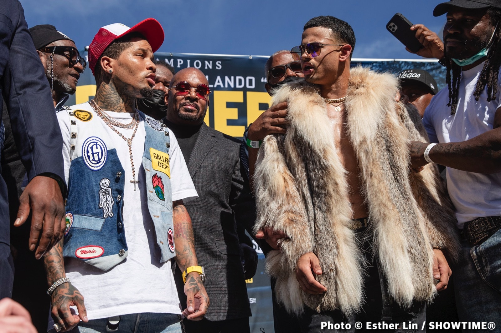 0019 Gervonta Davis and Roland Romero Boxing Photos