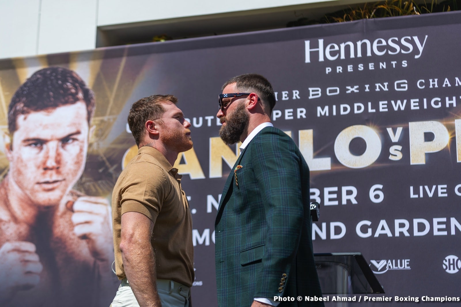 Canelo Alvarez ready to defeat "insecure" Caleb Plant