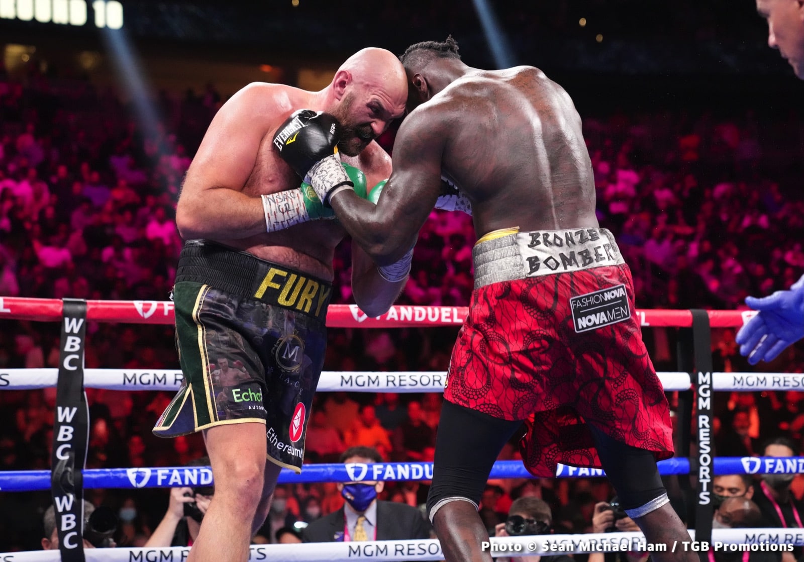 Fury could box southpaw against Whyte says Ben Davison