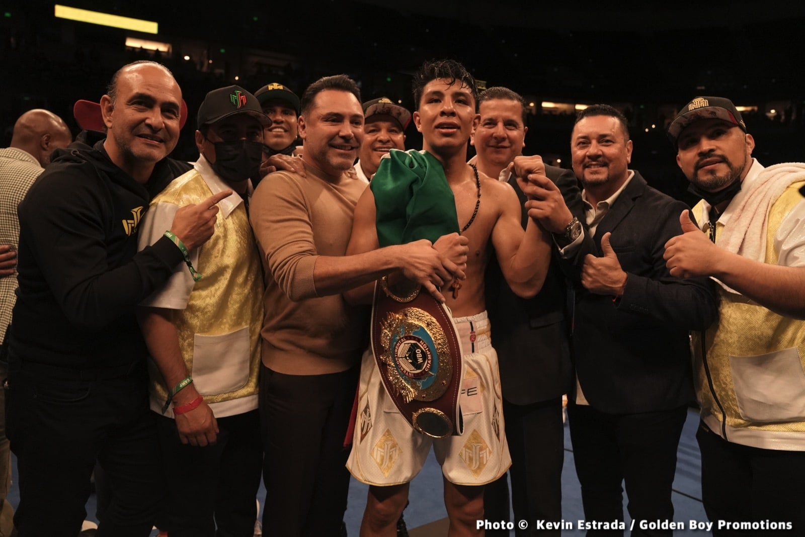 Photos: Munguia outpoints Rosado in war, calls out Golovkin!