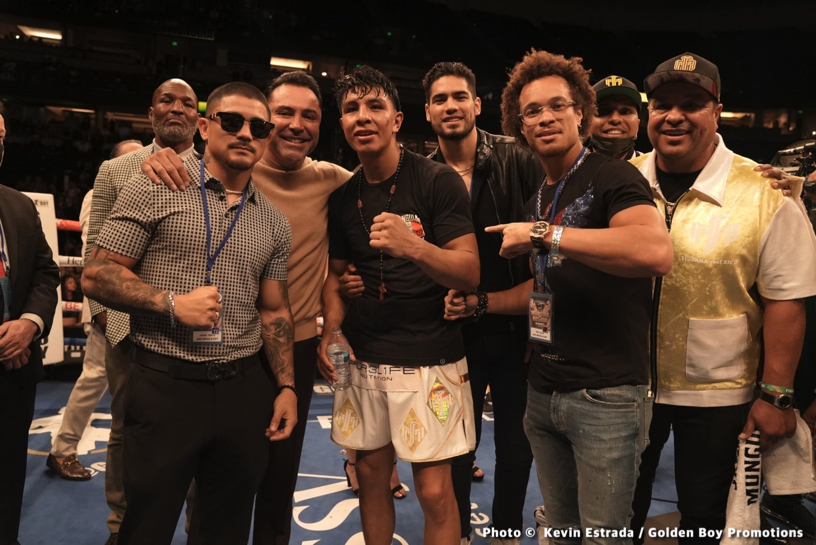 Photos: Munguia outpoints Rosado in war, calls out Golovkin!