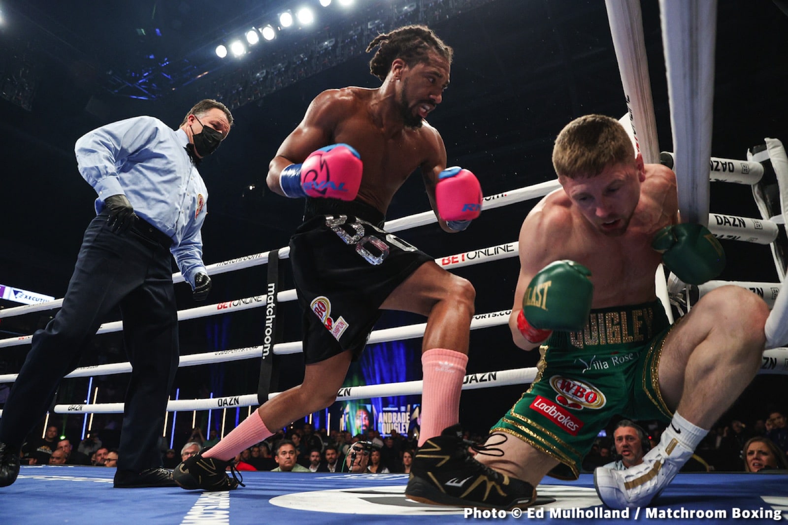 Demetrius Andrade defends WBO world middleweight title with spectacular second round KO of Jason Quigley
