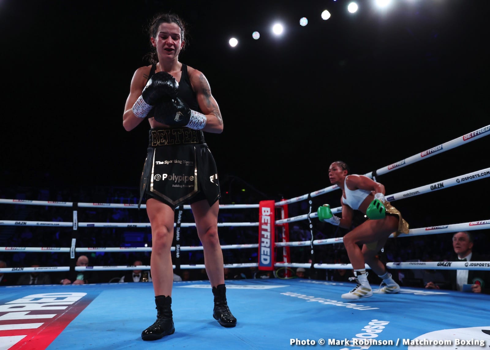 Kiko Martinez stops Kid Galahad - Boxing Results