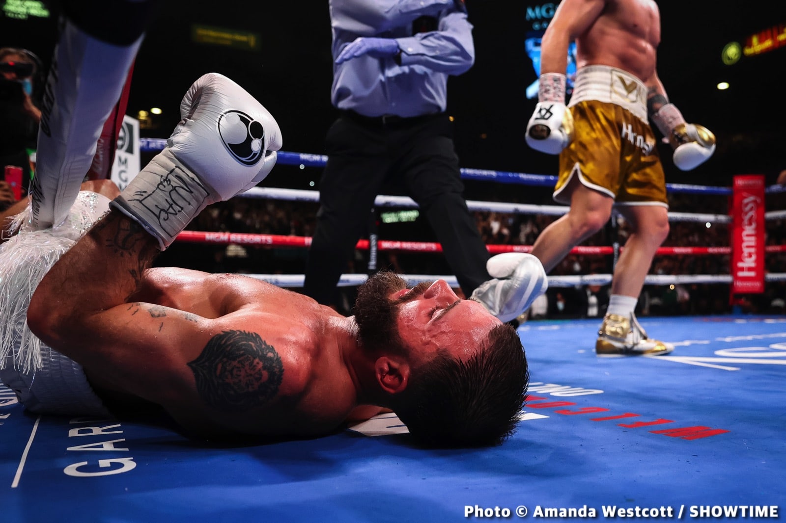 Saul ‘Canelo’ Alvarez becomes first ever undisputed super middleweight champion with 11th round knockout of Caleb Plant