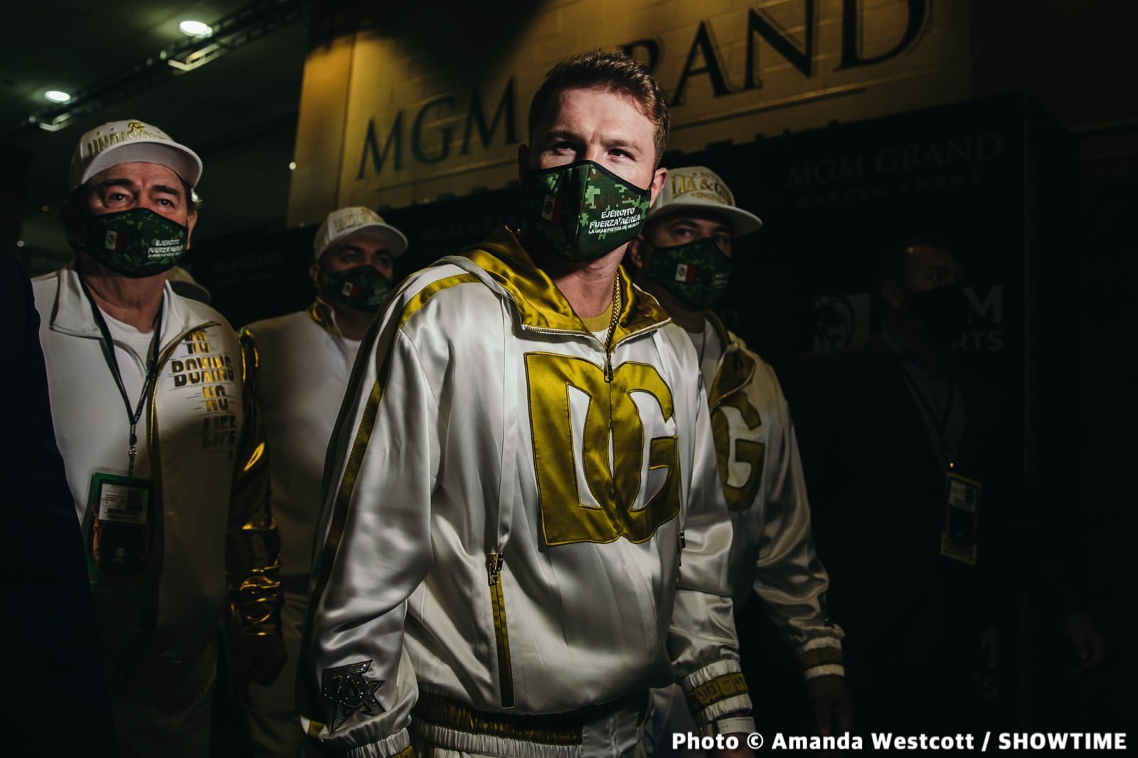 Canelo Alvarez vs. Jermall Charlo will be INSANE fight says Robert Garcia