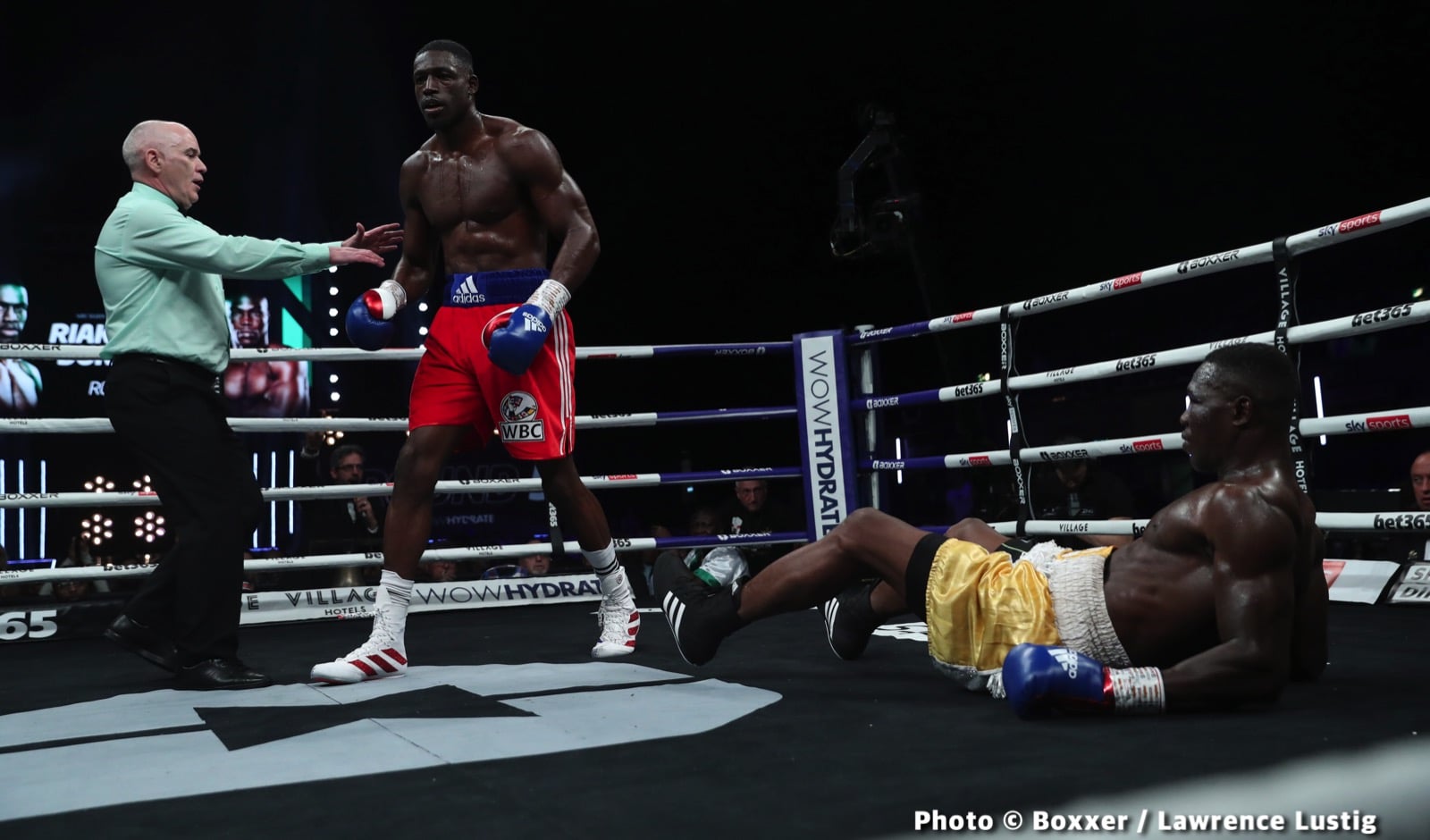 Olanrewaju Durodola boxing image / photo