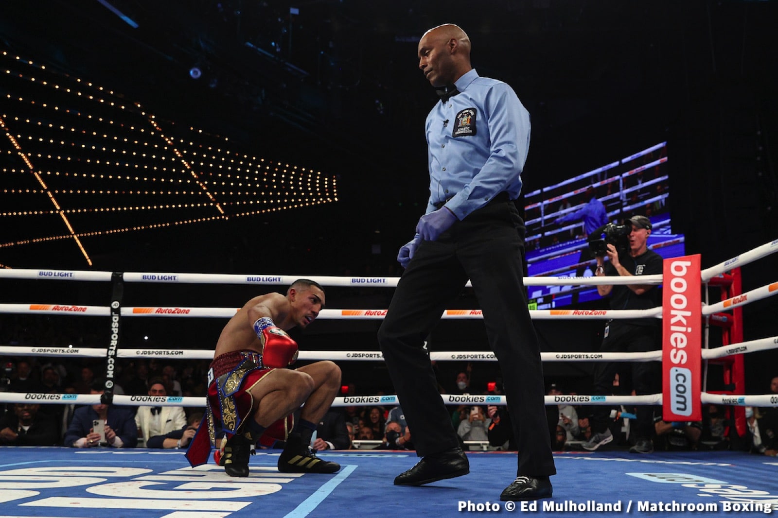 Boxing photo: Azinga Fuzile, George Kambosos Jr., Kenichi Ogawa, Teofimo Lopez Jr image Teofimo Lopez vs. George Kambosos Jr - Live results from MSG